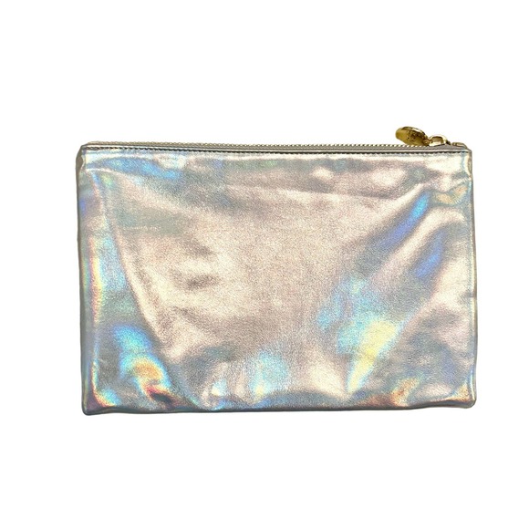 Flat Pouch Nwot stoney clover iridescent silver with mini hearts - Picture 2 of 2